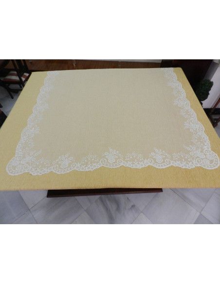 Manto de novia bordado a mano en seda 180*300
