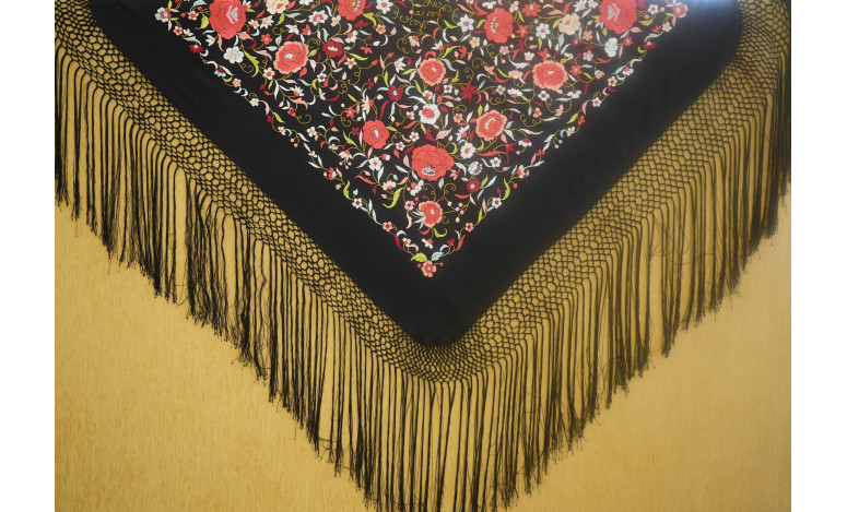 Mantón bordado a mano en seda 100 cm