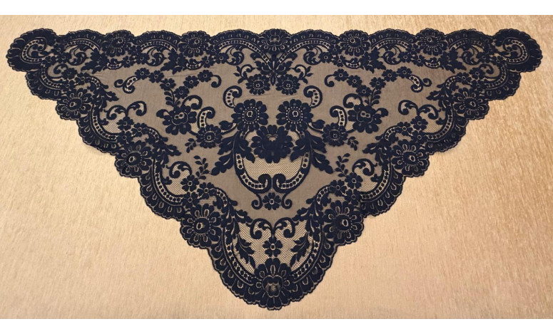 Mantilla triangular 80*165