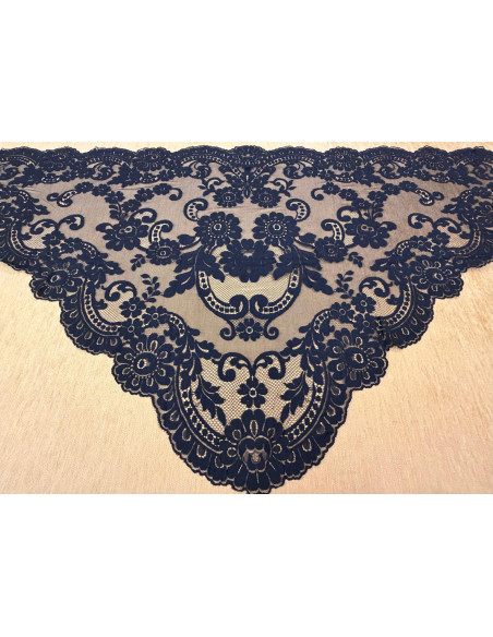 Mantilla triangular 80*165