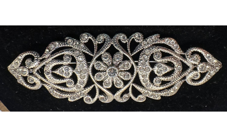 Broche mantilla rodio
