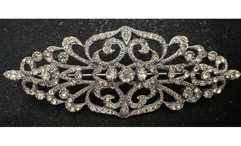 Broche mantilla rodio