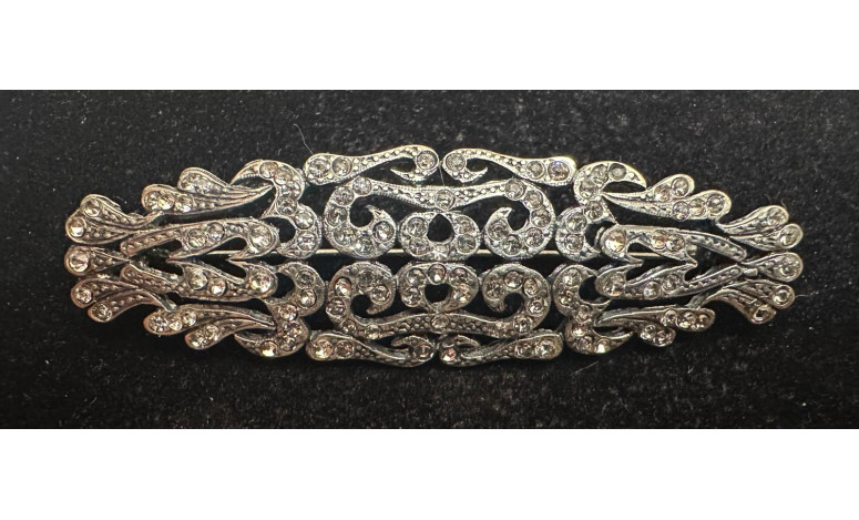 Broche mantilla rodio