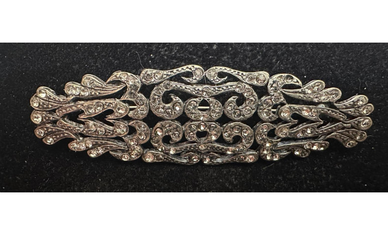 Broche mantilla rodio