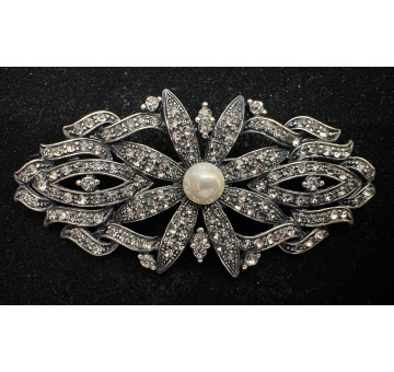 Broche mantilla rodio 2