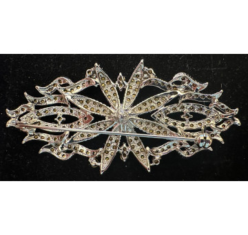 Broche mantilla rodio 2