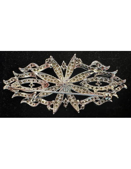 Broche mantilla rodio