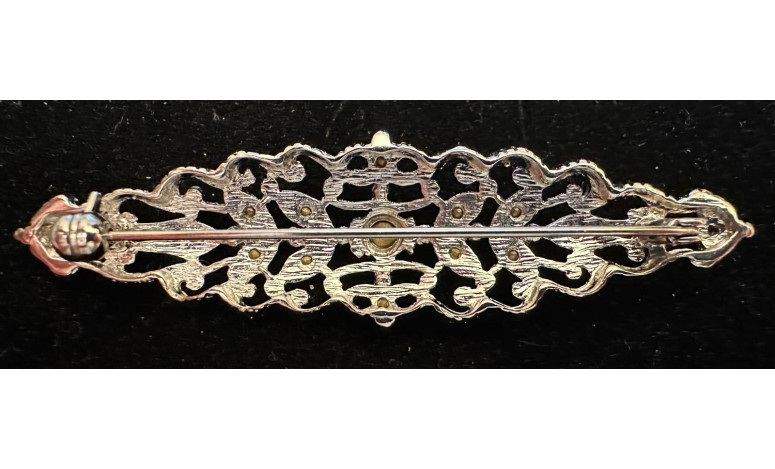 Broche mantilla rodio