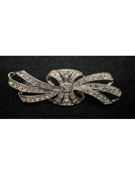 Broche mantilla rodio