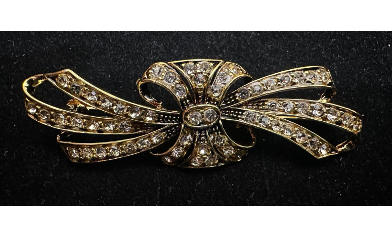 Broche mantilla rodio