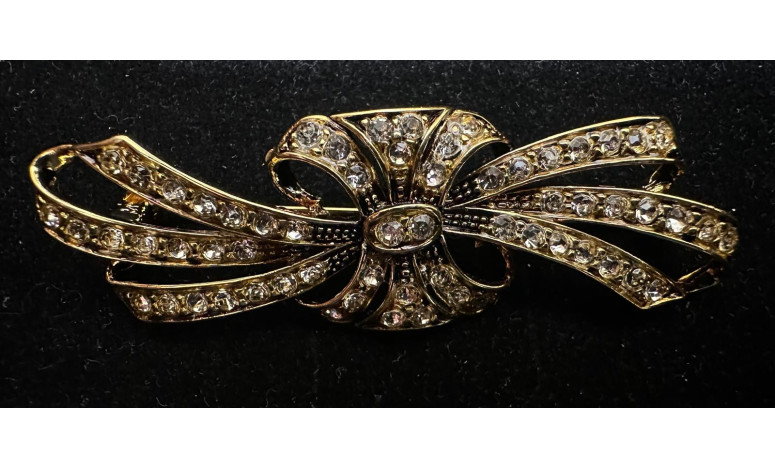 Broche mantilla rodio