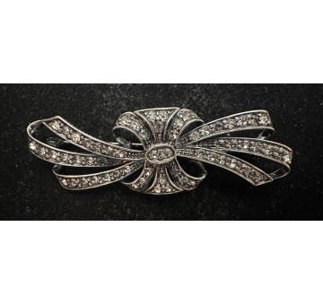 Broche mantilla rodio 2