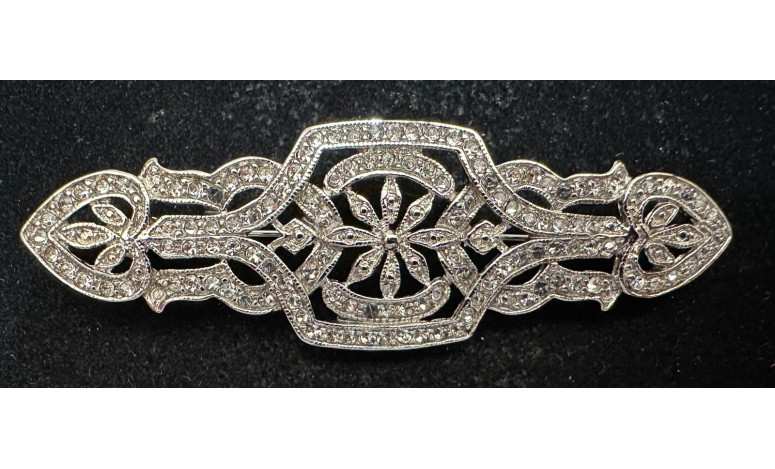 Broche mantilla rodio