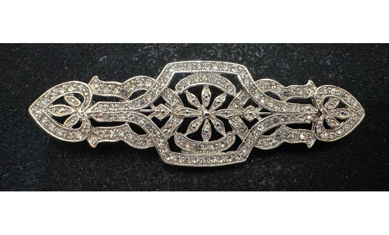 Broche mantilla rodio