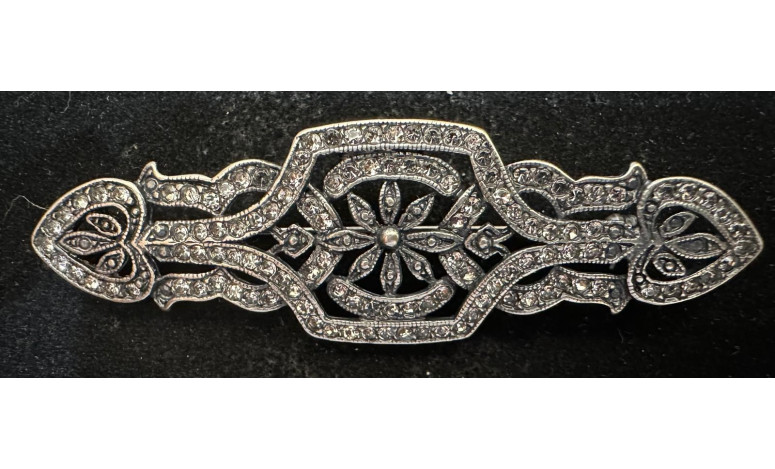 Broche mantilla rodio