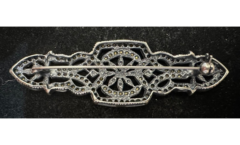 Broche mantilla rodio