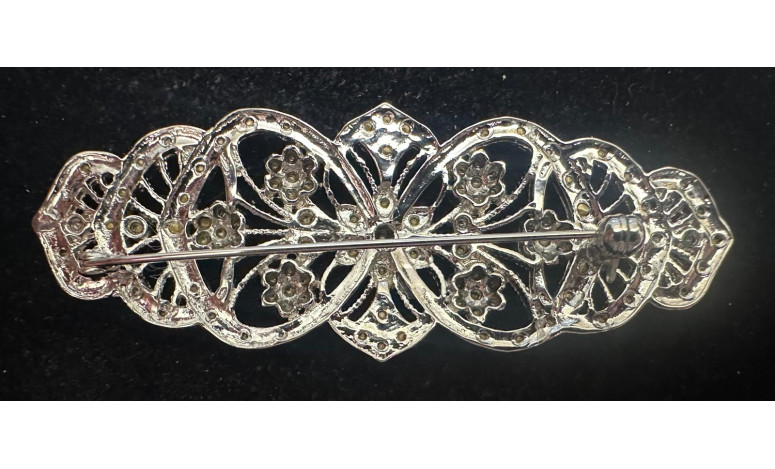 Broche mantilla rodio