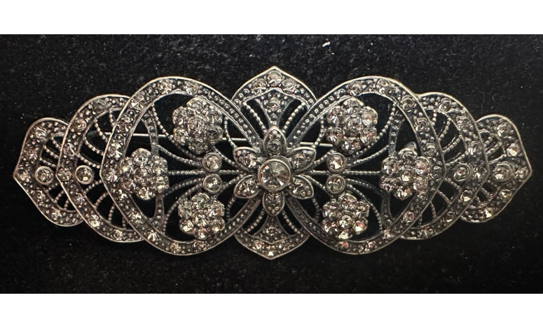 Broche mantilla rodio