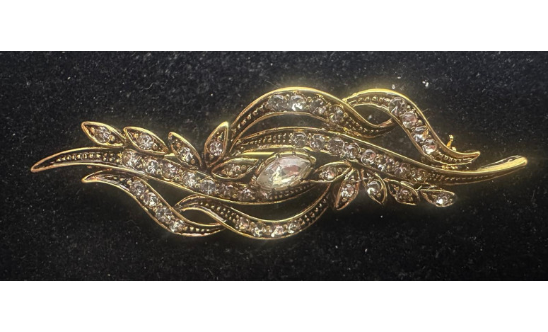 Broche mantilla rodio