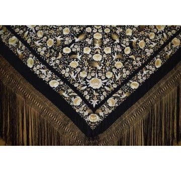 Mantón bordado a mano en seda 140 cm