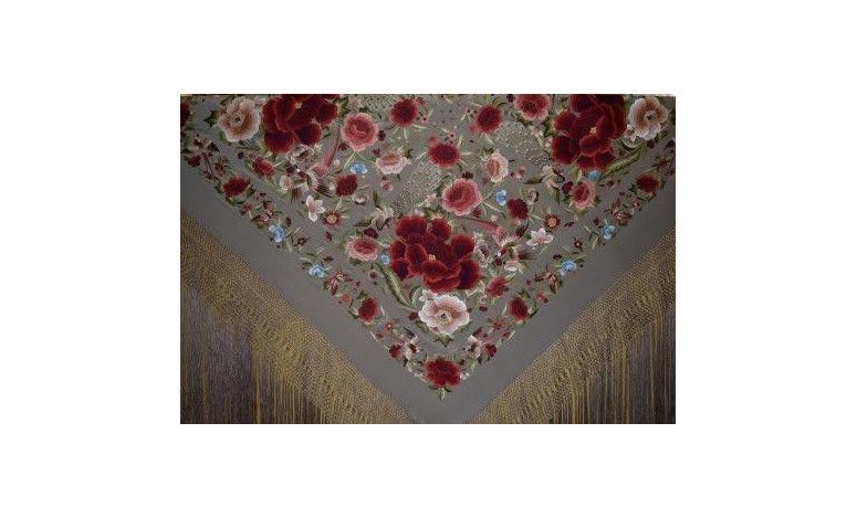 Mantón bordado a mano en seda 140cm