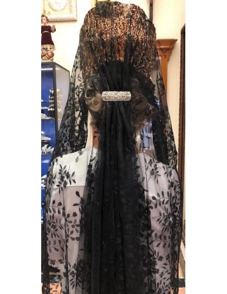 Mantilla bordada a mano en seda 120*240