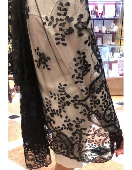 Mantilla bordada a mano en seda 120*240
