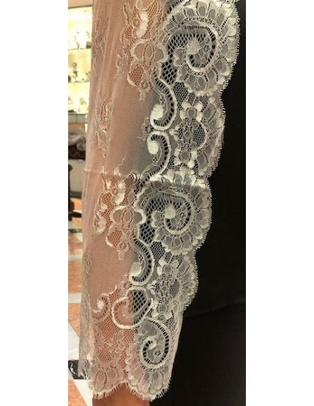 Mantilla bordada a máquina plata 100*220