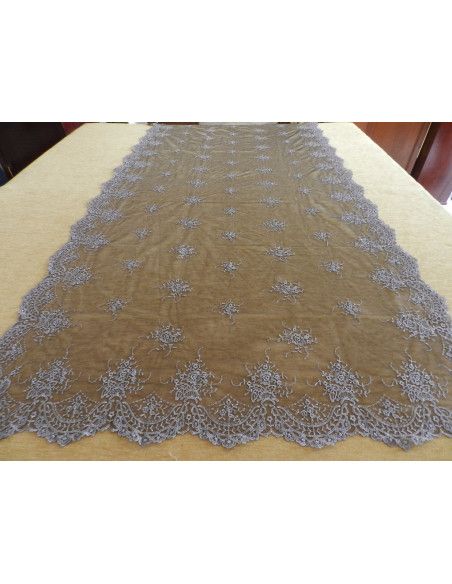 Mantilla bordada a máquina en color negro-plata 120*220