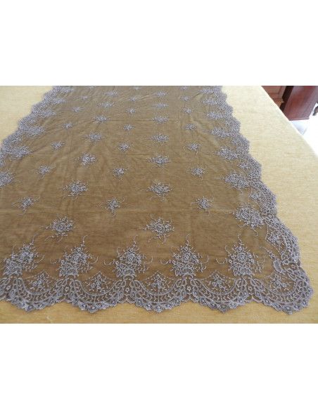 Mantilla bordada a máquina en color negro-plata 120*220