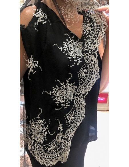 Mantilla bordada a máquina en color negro-plata 120*220