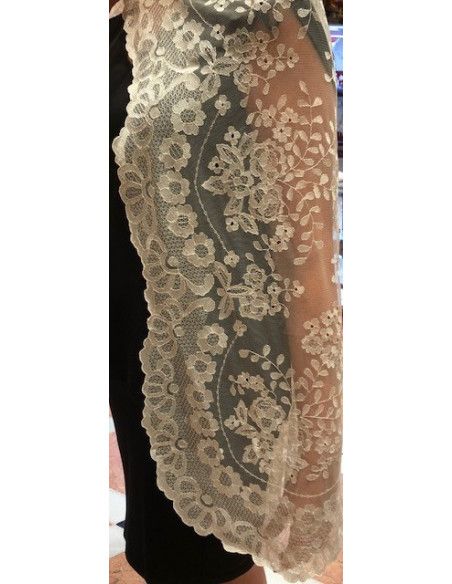 Mantilla bordada a mano en seda 120*240