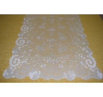 Mantilla bordada a mano en seda 2