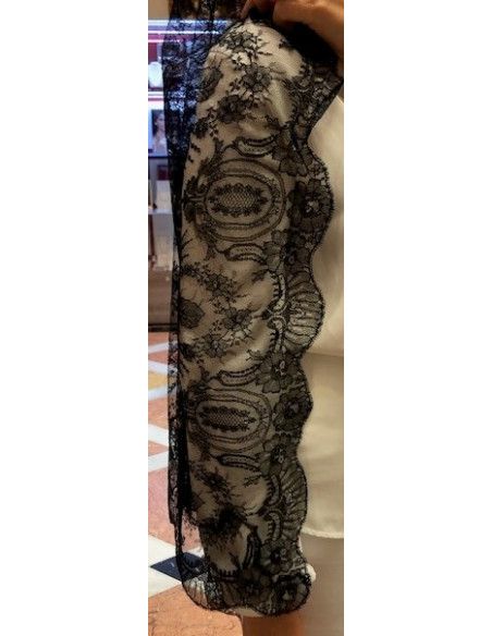 Mantilla bordada a máquina chantilly 110*220