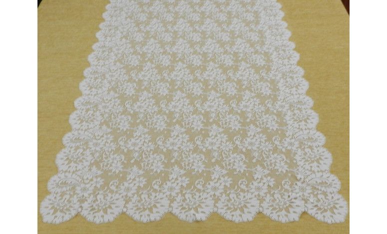 Mantilla bordada a máquina 100*220