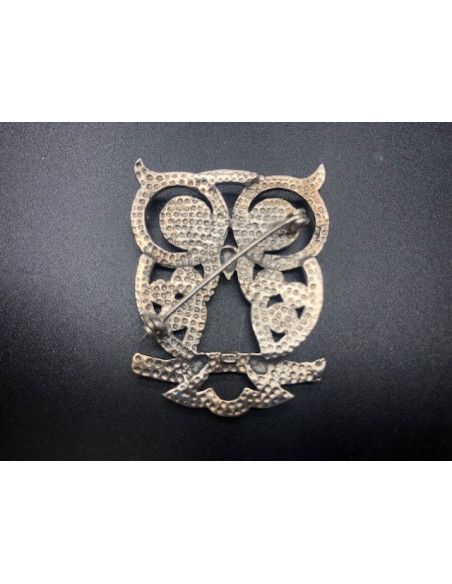 Broche buho plata con marcasitas y nacar