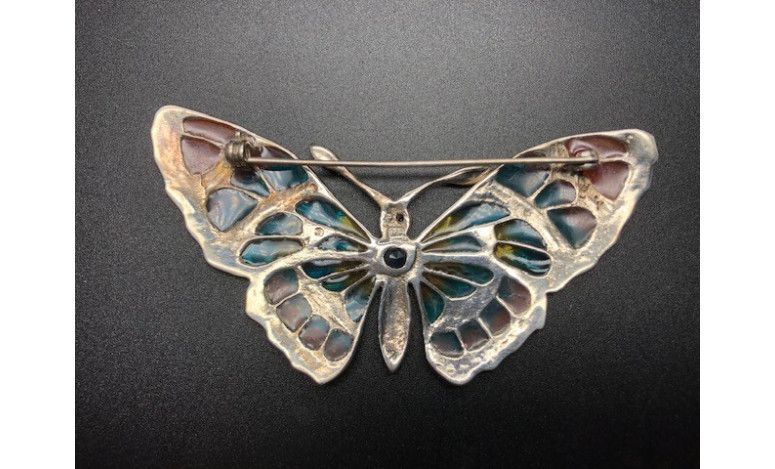 Broche mariposa plata con marcasitas vidriada