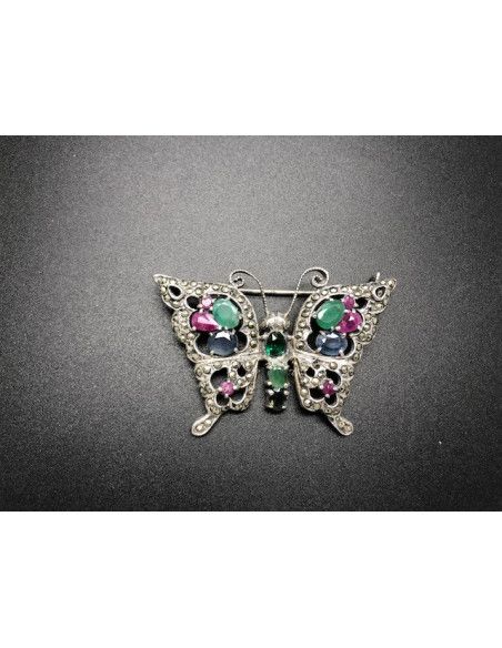 Broche mariposa plata con marcasitas y cristal colores
