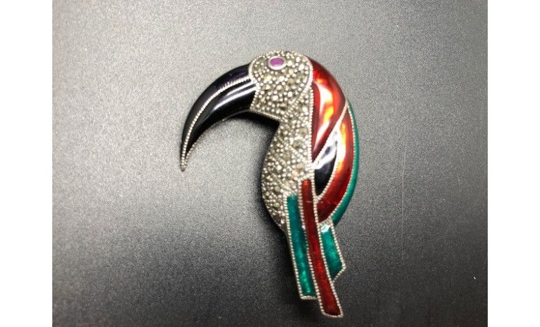 Broche tucán plata con marcasitas y esmalte