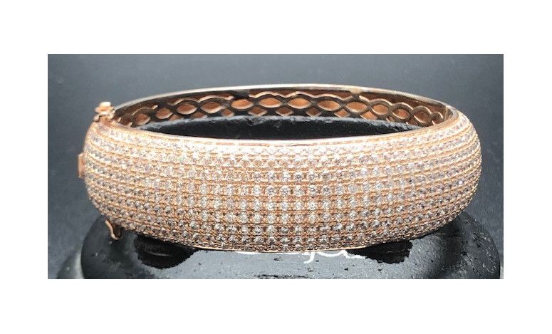 Pulsera rígida color cobrizo circonitas
