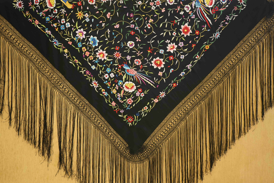 Mantón mano crespón 120cm