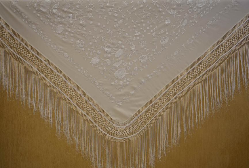 Mantón mano crespón 145cm