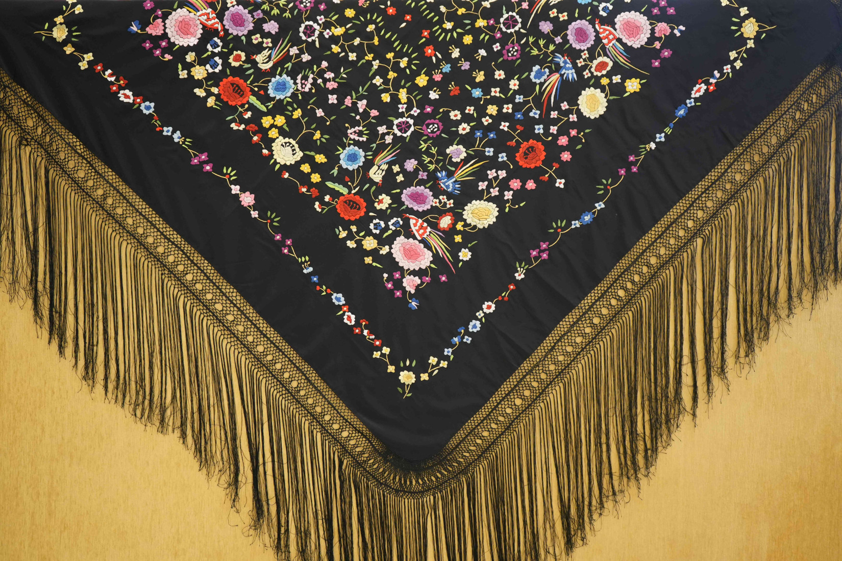 Mantón mano crespón 145cm
