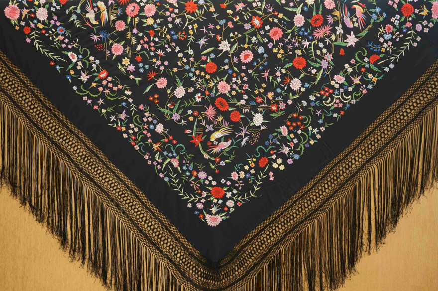 Mantón mano crespón 150cm