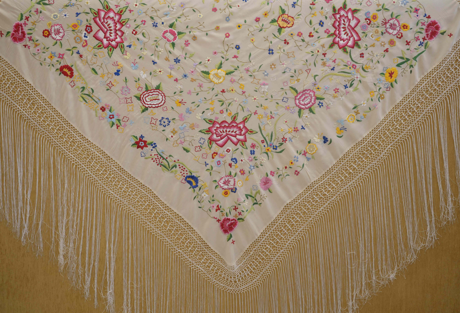 Mantón máquina crespón 130cm
