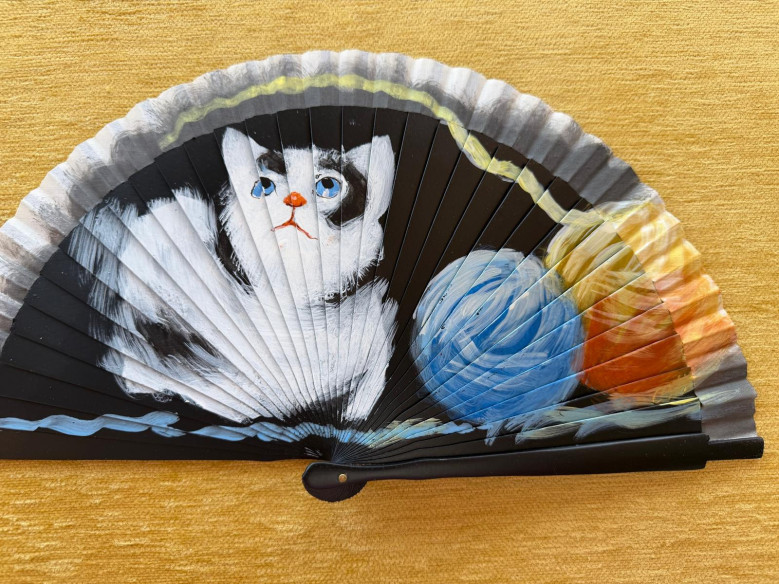 Abanico gato peral